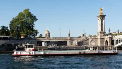 boat trip on the seine at night