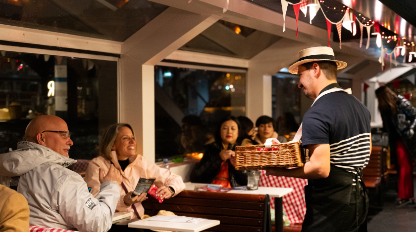 Night cruise on the Seine with a festive atmosphere on board