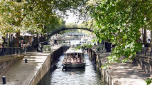 canal boat trip paris