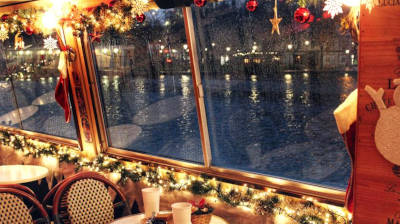 Christmas Paris: tea time cruise - Canal Saint Martin & Seine